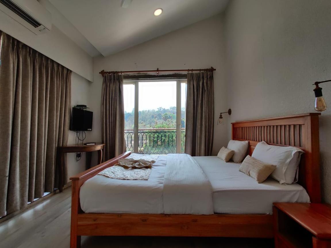 Wood Stock Acres Villa Resort Thane Exterior photo